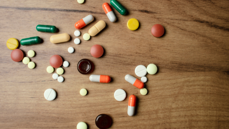 Somministrazione “fai da te” di farmaci agli animali: quali sono i rischi?